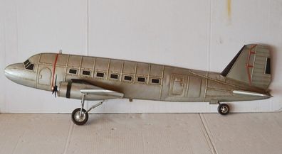 Modellflugzeug Oldtimer Douglas DC-3 Flugzeug L 98 cm Schnitt-Wandmodell aus Blech