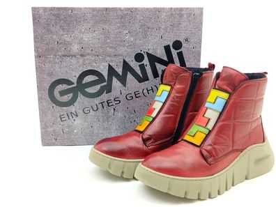 Gemini Damen Boots rot mit bunt verziertem Mittelsteg und dickerer Laufsohle