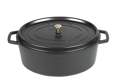 Staub Cocotte Schmortopf oval new Classic Gusseisen 6,7 Liter 33cm schwarz