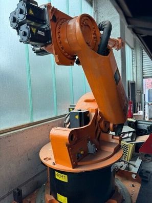 Roboter KUKA KR30L15/2 - Steuerung KRC2 -inkl. 19% MwSt