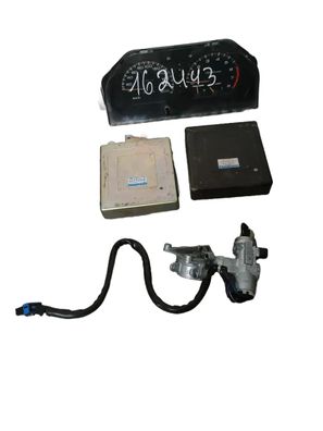 Mitsubishi LANCER C62 MODELL 1,5cc Motorsteuergerät Set MD730391 X4T33078A