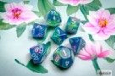 Festive Waterlily/white Polyhedral 7-Dice Set