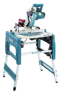 Makita Kapp- und Gehrungssäge 1.650 W • 2.700 U/min • 260 mm