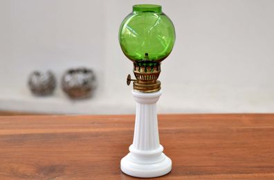 Petroleumlampe Porzellan Antik Keramik Glas Grün Weiß Antik Alt Vintage DDR Klein