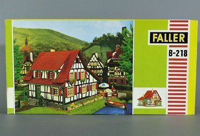 Faller H0 B-218 Fachwerkhaus Altstadthaus Fachwerk Anbau 60er/70er Jahre NEU OVP