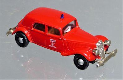 Brekina H0 Citroen 11CV 15SIX Feuerwehr Sapeur Pompier Frankreich Blaulicht Oldtimer