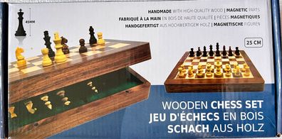 Schach aus Holz groß Piatnik Familienspiel Brettspiel Duellspiel Strategiespiel