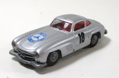 Modellauto H0 1/87 PKW Praline Mercedes-Benz 300SL (24-51)