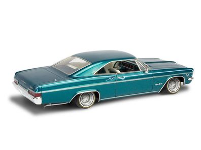 Revell 1:25 14497 1966 Chevy Impala SS