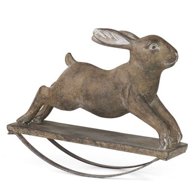 Rustikale Resinfigur Hase auf Wippe 20 cm hoch | Dekorative Vintage Osterdeko |