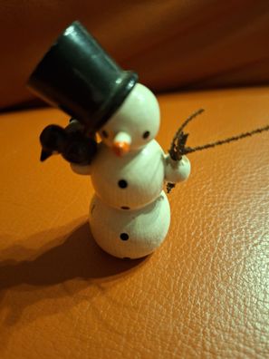 Schneemann erzgebirgische Volkskunst 7cm hoch