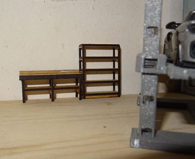 Holz Werkbank + Regal Bausatz 1:43/1:44 Diorama Werkstatt Modellbau MDF