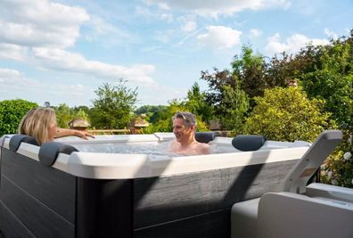 MSpa Oslo Whirlpool Swim Spa Pool LED UVC App Wifi Modell 2025