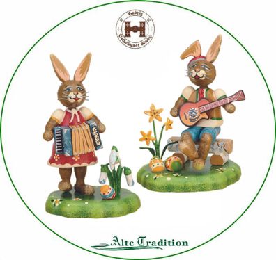 Hubrig Ostern 2023 Hasen - Musikanten Junge -Gitarre 9 cm & Mädchen - Akkordeon