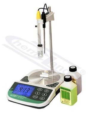 pH-Meter / Thermometer / Magnetrührer