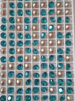 Swarovski® Chaton Blue Zircon SS29
