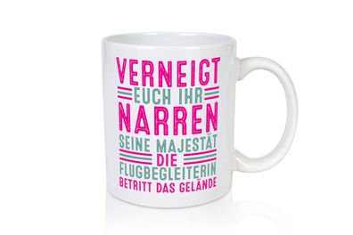 Verneigt euch: Flugbegleiterin | Stewardess | Flughafen - Tasse Weiß