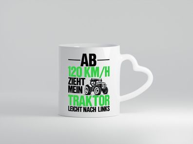 Traktor zieht nach Links | Traktor | Landwirt | Bauer - Herz Tasse Weiß
