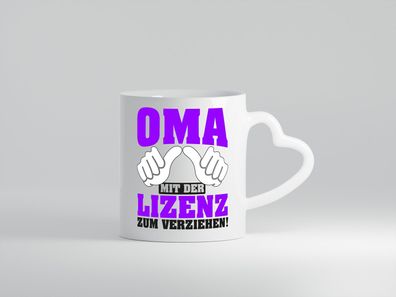 Oma mit Lizenz | Oma Spruch | Großmutter - Herz Tasse Weiß