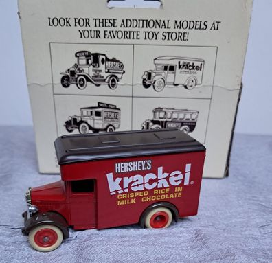 1934 Dennis Parcels Van Hershey´s Krackel Oldtimer Days-Gone LKW