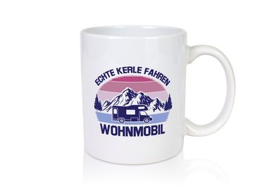 Echte Kerle fahren Wohnmobil | Berglandschaft - Tasse Weiß