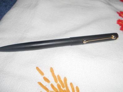 Kugelschreiber-aus Metall- schwarz gold -Großraummine