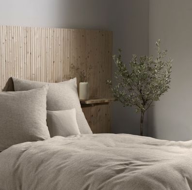 Fleuresse Lech Edelflanell Bettwäsche 135x200 kleingemustert beige uni 604467-07