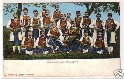 30346 Ak Gruppe Montenegriner in Tracht um 1915