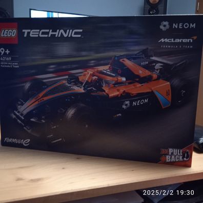 Lego 42169