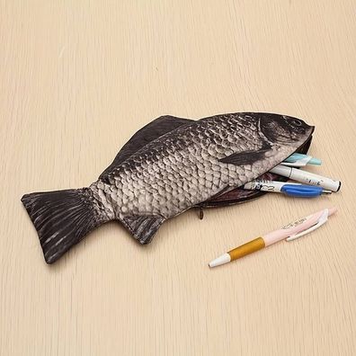 Karpfen Etui Federmöppchen für die Schule Fisch Federtasche Kinder Stifteetui