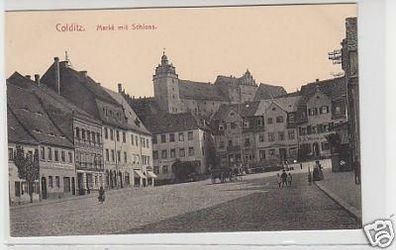 35594 Ak Colditz Markt mit Schloss um 1920