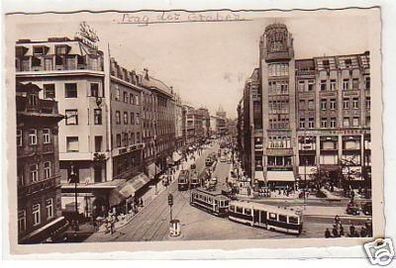 31308 Foto Ak Prag der Graben mit Verkehr 1943