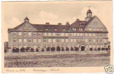27529 Ak Riesa an der Elbe Pestalozzi Schule 1942