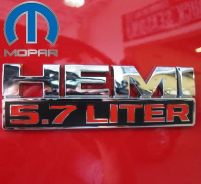 Emblem Hemi 5,7 Liter (chrom/rot) (145mm x 50mm) OE Mopar