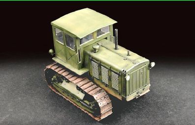 Trumpeter 1:72 7111 Russian ChTZ S-65 Tractor with Cab