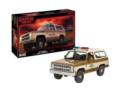 Revell 1985 Chevrolet K5 Blazer "Stranger Things" in 1:25 Revell 07724 Bausatz