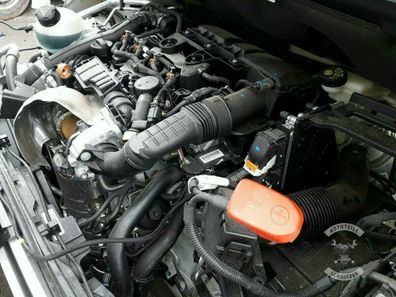 MOTOR Peugeot 208 308 2008 Partner Berlingo C3 DV5RD YHY 870 KM