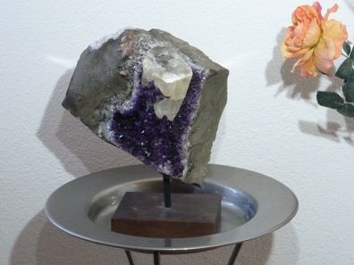 Amethyst Druse in Mutterstein #1