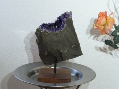 Amethyst Druse in Mutterstein #2