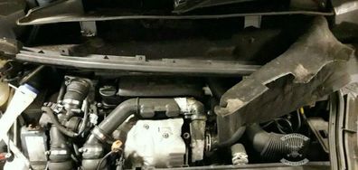 MOTOR Citroen Berlingo C3 C4 C5 XSARA Picasso 1.6 HDI 9HZ DV6TED4