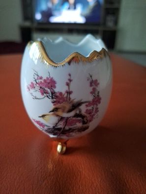 schöne Vase----Eiervase Golddekor C.T