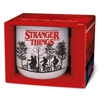 Stranger Things Tassen Umkarton Friends with Bikes 355 ml (6)