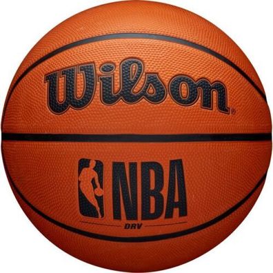 Basketball Größe 7 von Wilson mit Tackskin-Oberfläche - Stylisch und Funktional