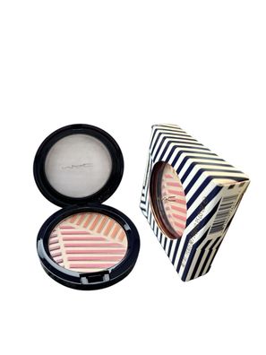 MÄC High-Light Powder 10g - Seidiges Highlighter Puder für Glow und Frische