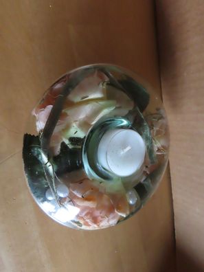 Teelichthalter Glas innen mit Rosen Perlen grünen Bändern