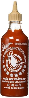 FLYING GOOSE Sriracha scharfe Chilisauce mit extra Knoblauch Thailand 455 ml