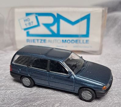 Opel Astra Kombi dunkelblau, Rietze