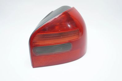 Audi A3 S3 8L Vorfacelift Rückleuchte Rücklicht Rechts 8L0945096