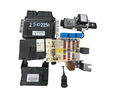Nissan Primera P12 1.8l 85kW Motorsteuergerät Set MEC37-031