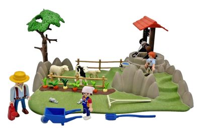 Playmobil 4131 Country Landleben Tiere Brunnen Bauer fast komplett Bauernhof